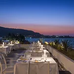 I Resort Beach Hotel & Spa (Adults Only) 